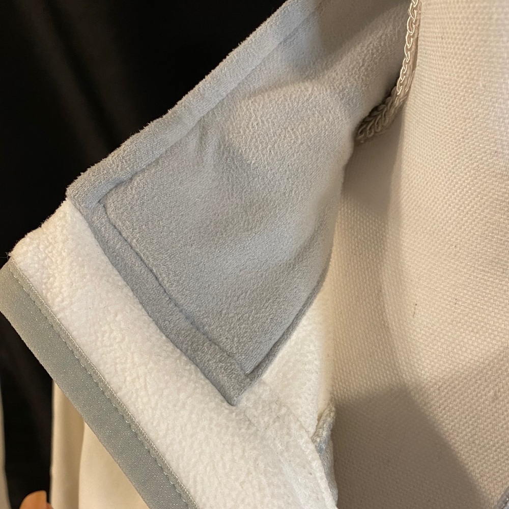 North Face Softshell White Waterproof Jacket - image 4